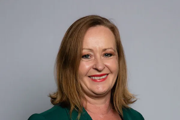 Liz -Wheatley.jpg